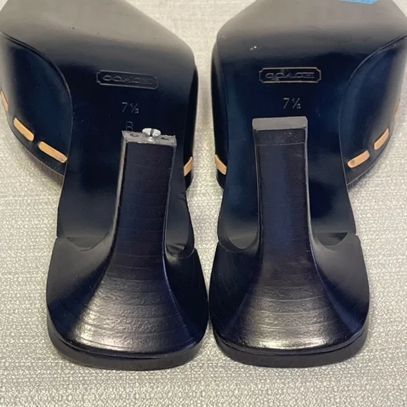Coach kitten heels Black and Tan Women's Shoes Y2K - Picture 7 of 8